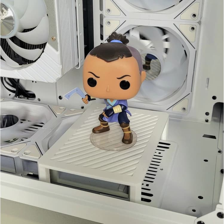Suporte para Action Figure no Computador (em cima das FANS)