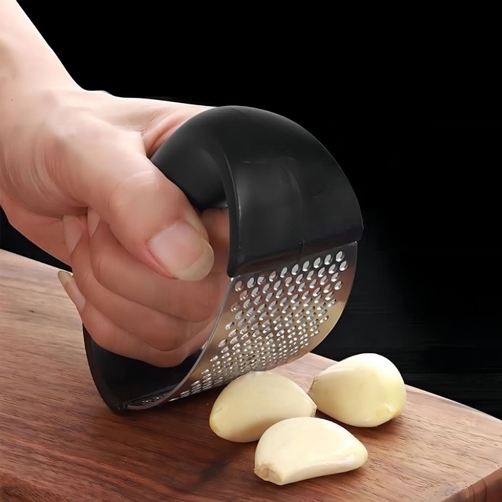 Espremedor de Alho com Design Ergonômico em Aço Inox