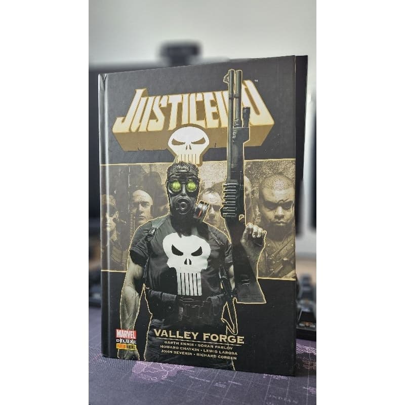 Justiceiro: Valley Forge - Marvel Deluxe
