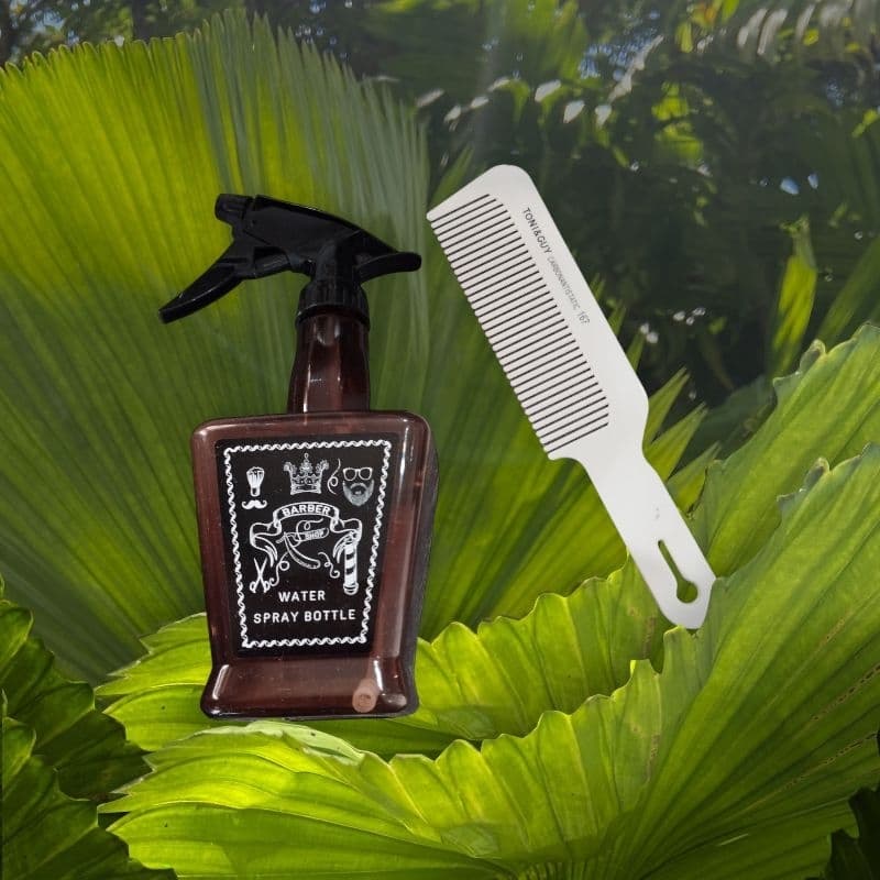 Borrifador Barber Shop Water spray Bottle 600ml+Pente Quadrado De Cortar Cabelo Toni & Gury Carbonantistatic  Mofashi
