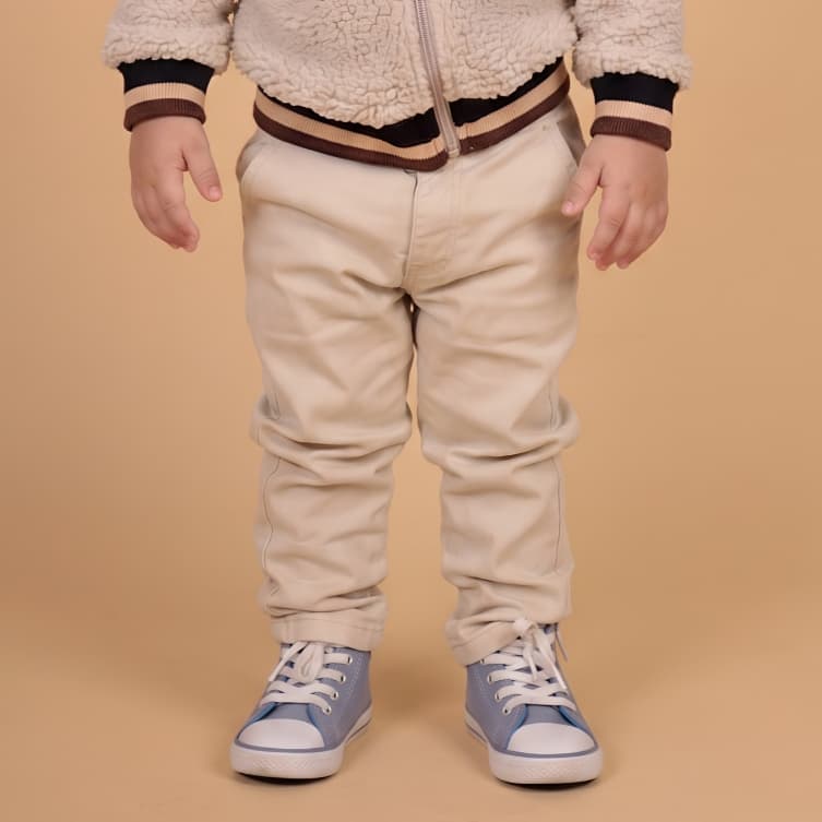 Calça de Sarja Infantil Meninos Regulagem No Cós Tecido com Elastano Bolsos Funcionais Inverno