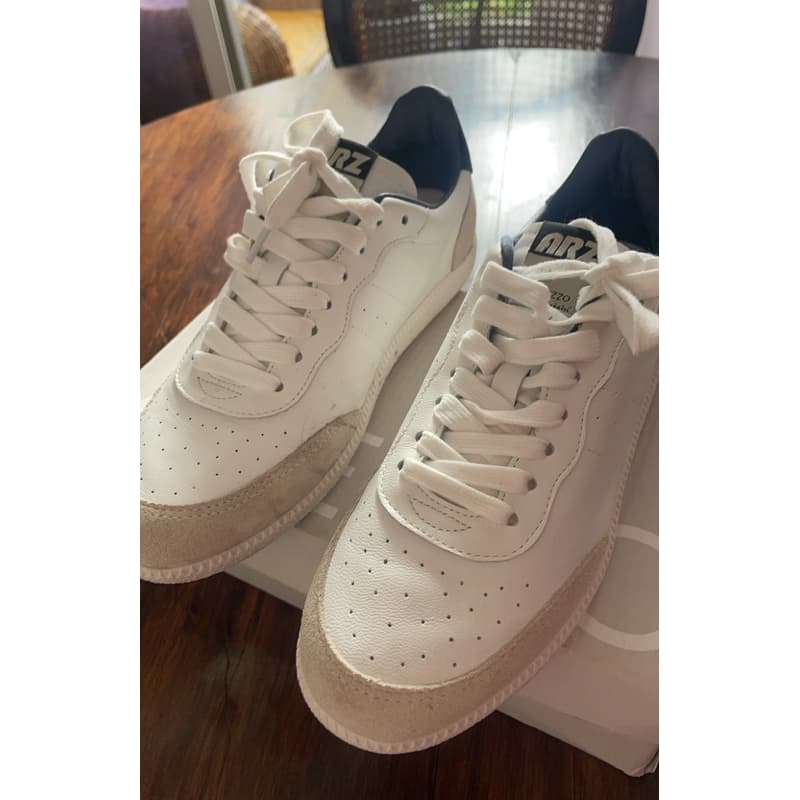 tênis branco premium Arezzo