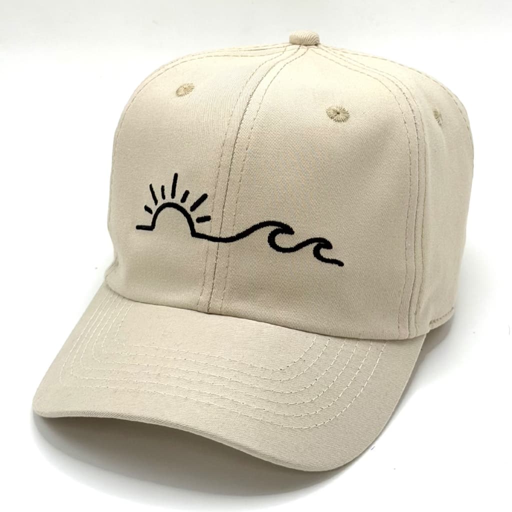 Boné Sol e Onda Bordado Bege Modelo Dad Hat Premium Unissex Praia Verão Surf Estilo Casual Dia a Dia