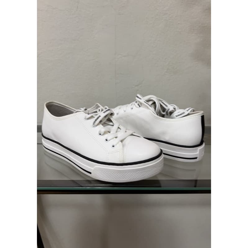 Promoção Via Marte tênis número 38
