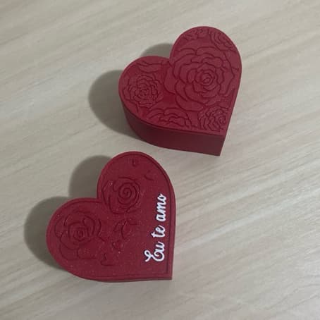CAIXA DE CORAÇÃO COM BOMBOM - PRESENTE DIA DOS NAMORADOS - 2 TAMPAS - ROMÂNTICOS- AMOR - ESPECIAL