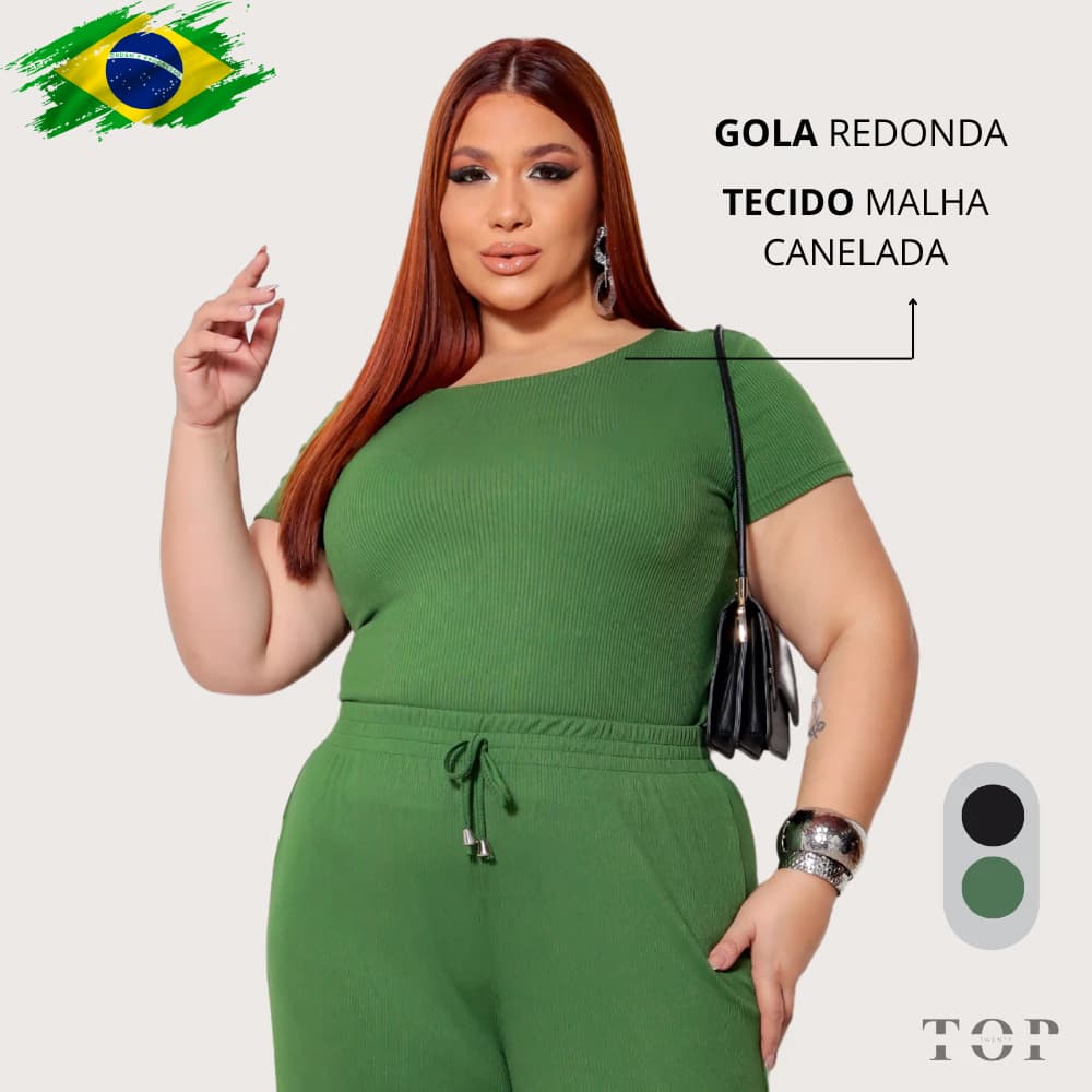 Blusa Feminina Plus Size com Gola Redonda Manga Curta Tecido Malha Canelada