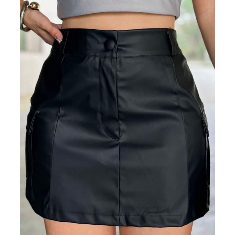 Shorts Saia PU Cargo Courino Cintura Alta Preto Moda Blogueira