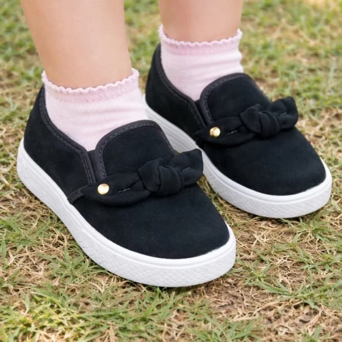 Tênis Infantil Menina Slip On Preto Com Laço Confortável Casual Escolar