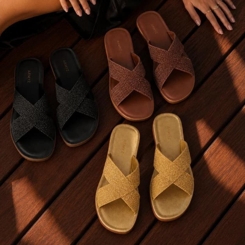 Chinelo Sandalia Rasteirinha X Com Brilho Macio Confortavel
