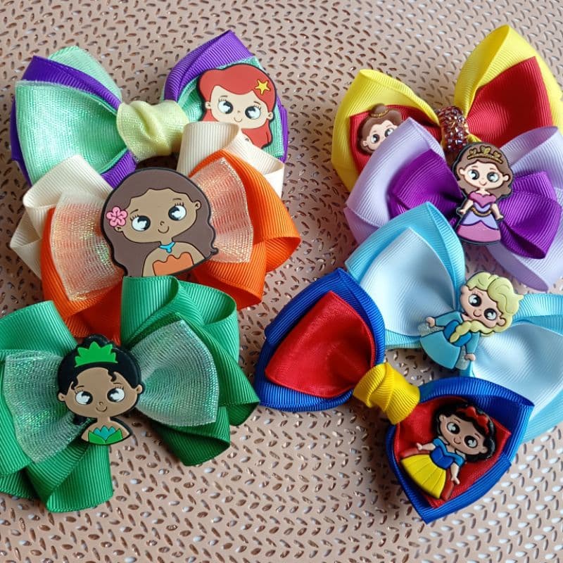 Laço Infantil Princesas Disney Cinderela Branca de Neve Ariel Frozen  Rapunzel Moana