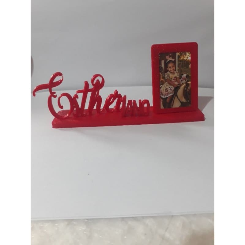 Lembrancinha de Aniversário de Mesa com Foto GRÁTIS 6x4 em Plástico Brilhoso com Nome e Idade e Foto
