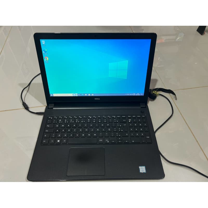 Notebook Dell Inspiron 5566 i5 8GB Ram ssd 111 GB USADO
