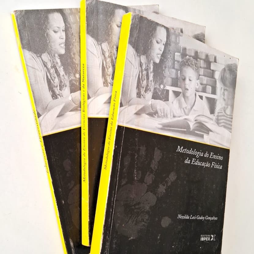 3 Livros Metodologia de Ensino Educ Física - Educ e diversidade Ciências Biológicas
