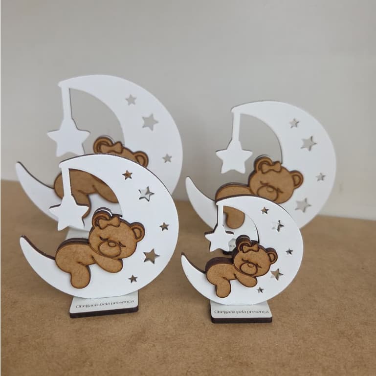 Kit 30 Centros De Mesa MENINA BEBE Lembrancinha Ursinha Com laço Na Lua Em MDF Branco