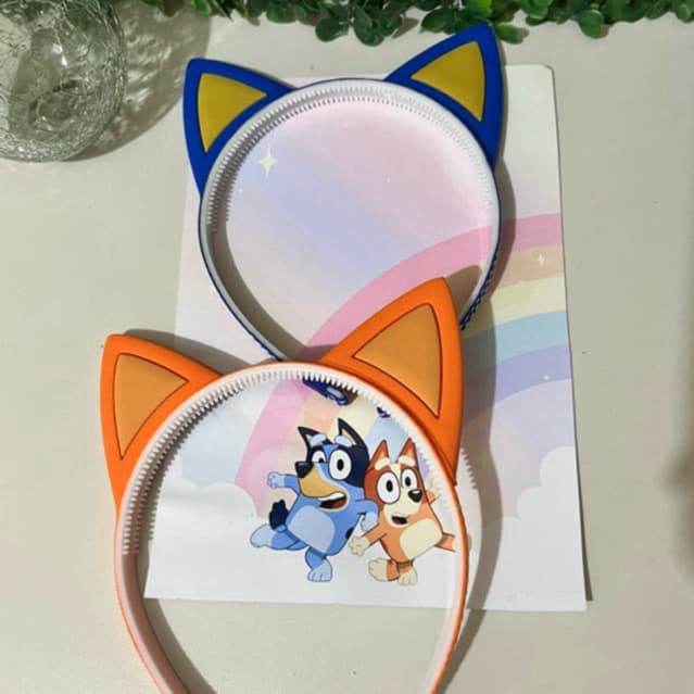 Tiara Orelhinha Bluey ou Bingo Emborrachada Flexível Não machuca Laço Bingo Laço Blue.