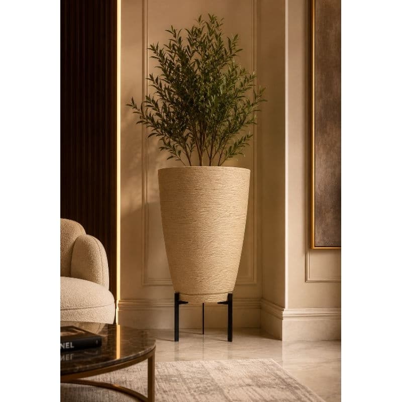 Vaso para planta cone bojo N1 44x32cm em polietileno com suporte