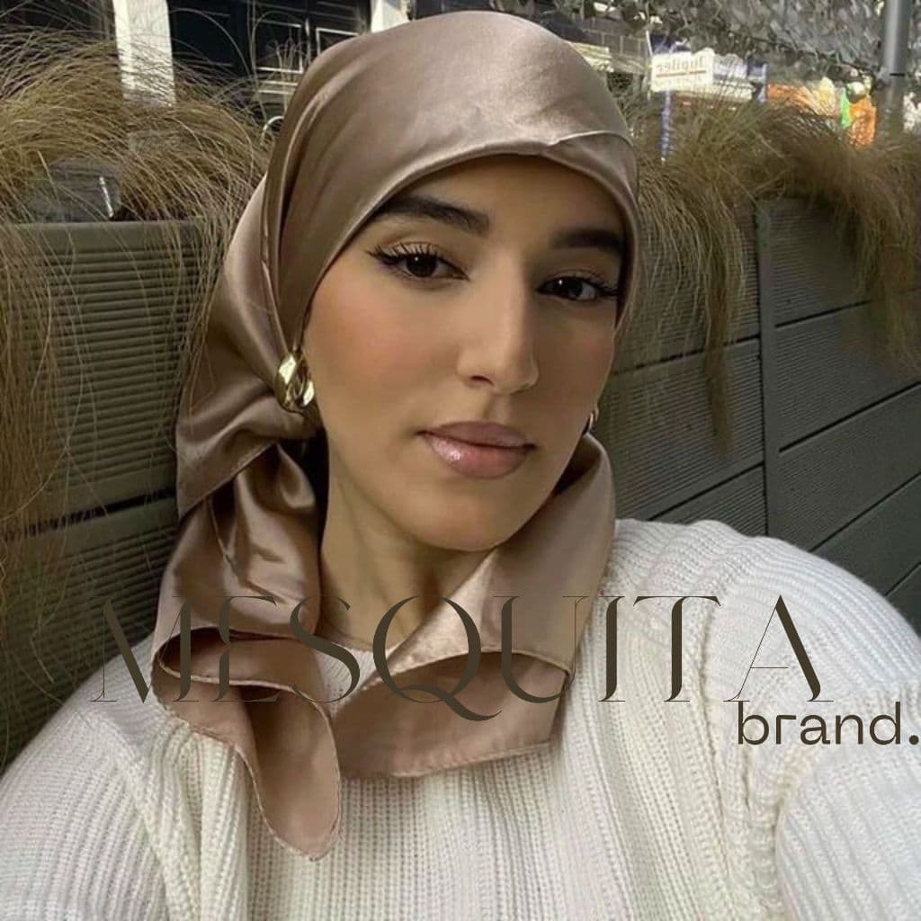 Lenço de Cetim Cabeça Pescoço Estampa Lisa de Seda Super Moda