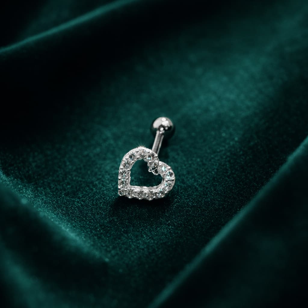 Piercing Tragus Coração Cravejado em Prata 925 Legítima Fake Feminino