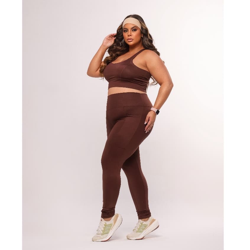 Conjunto Fitness Plus Size Calça Cós Alto com Bolsos + Top com Bojo Alta Sustentação Suplex Zero Transparência