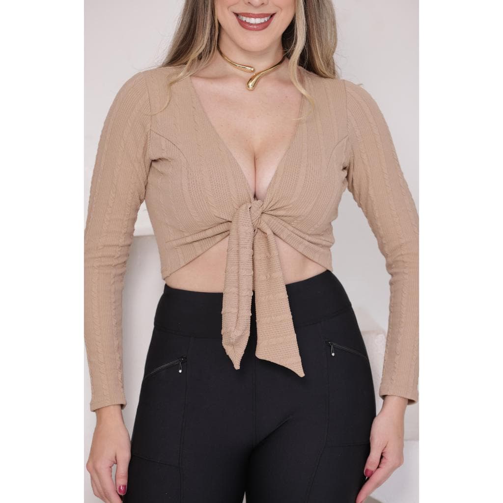 Cropped Canelado Malha Anarruga com Bojo Manga Longa  Amarração Ajustável – Casual Premium em Poliamida com Elastano