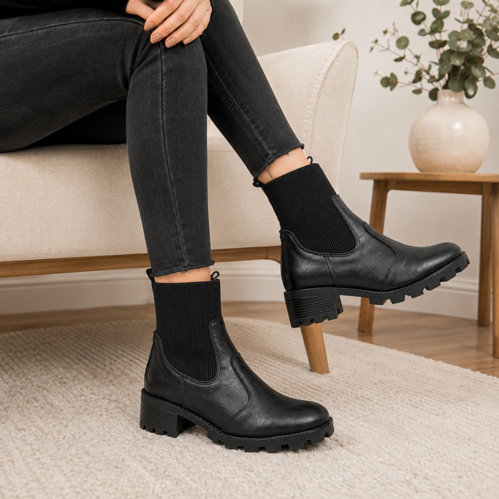 Bota Feminina Cano Curto Em Couro Conforto Dia a Dia Festa Coturno Solado Antiderrapante Moda Casual