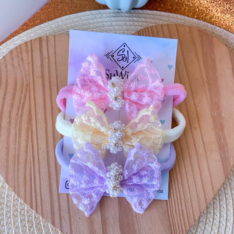 Kit 3 Faixinhas para Bebê em Renda Bordada com Pérolas | Faixa de Meia Confortável Infantil | Envio Imediato