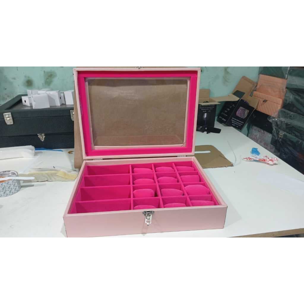 Maleta Mista Rosa com Pink 4 óculos e 12 Relógios Peq. Defeitos