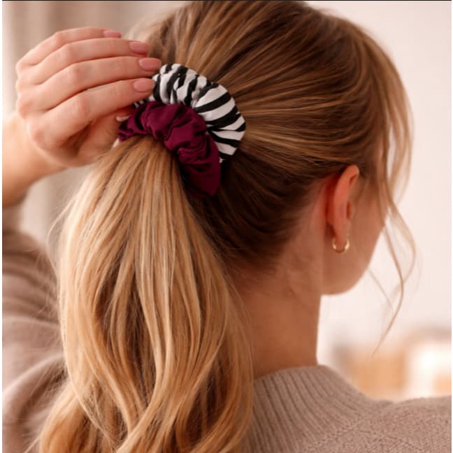 Kit 2 Xuxinhas Elástico de Cabelo Scrunchie Variadas