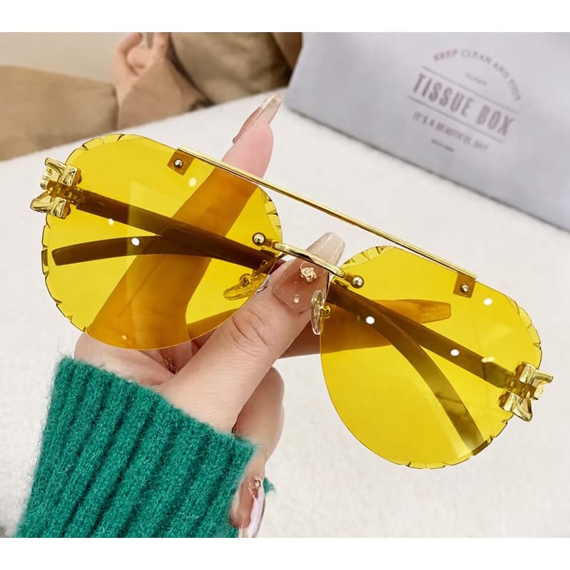Óculos de Sol Feminino Oval Oversized com Proteção UV/UVA 400