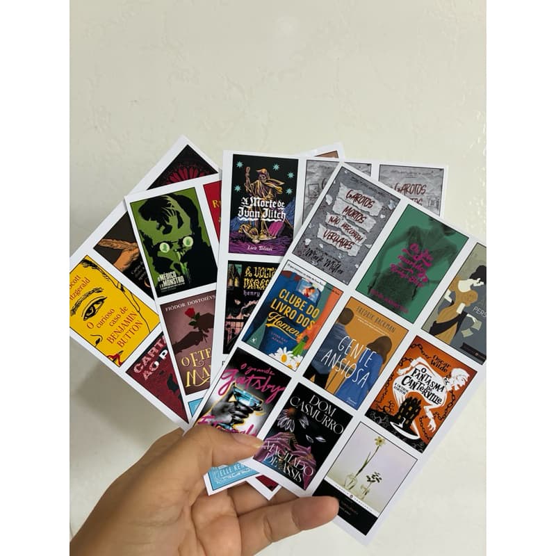Cartela Personalizada de Mini Capas de Livros Adesivas 3x4,5cm | Escolha suas Capas