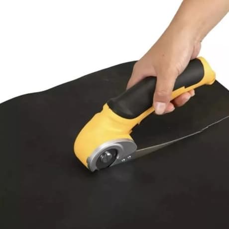 Cortador De Tecido Sem Fio Bananinha Portátil Lâmina 40mm Cor Aleatoria