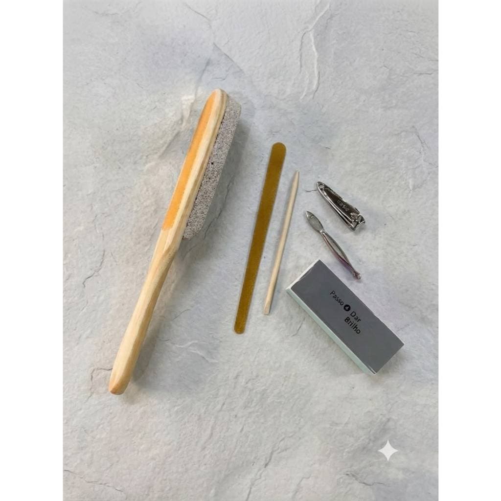 Kit manicure 6x1- Lixa 4 faces - lixa romeu - lixa de unha - palito p/cutícula - pinça p/sobrancelha - cortador de unha