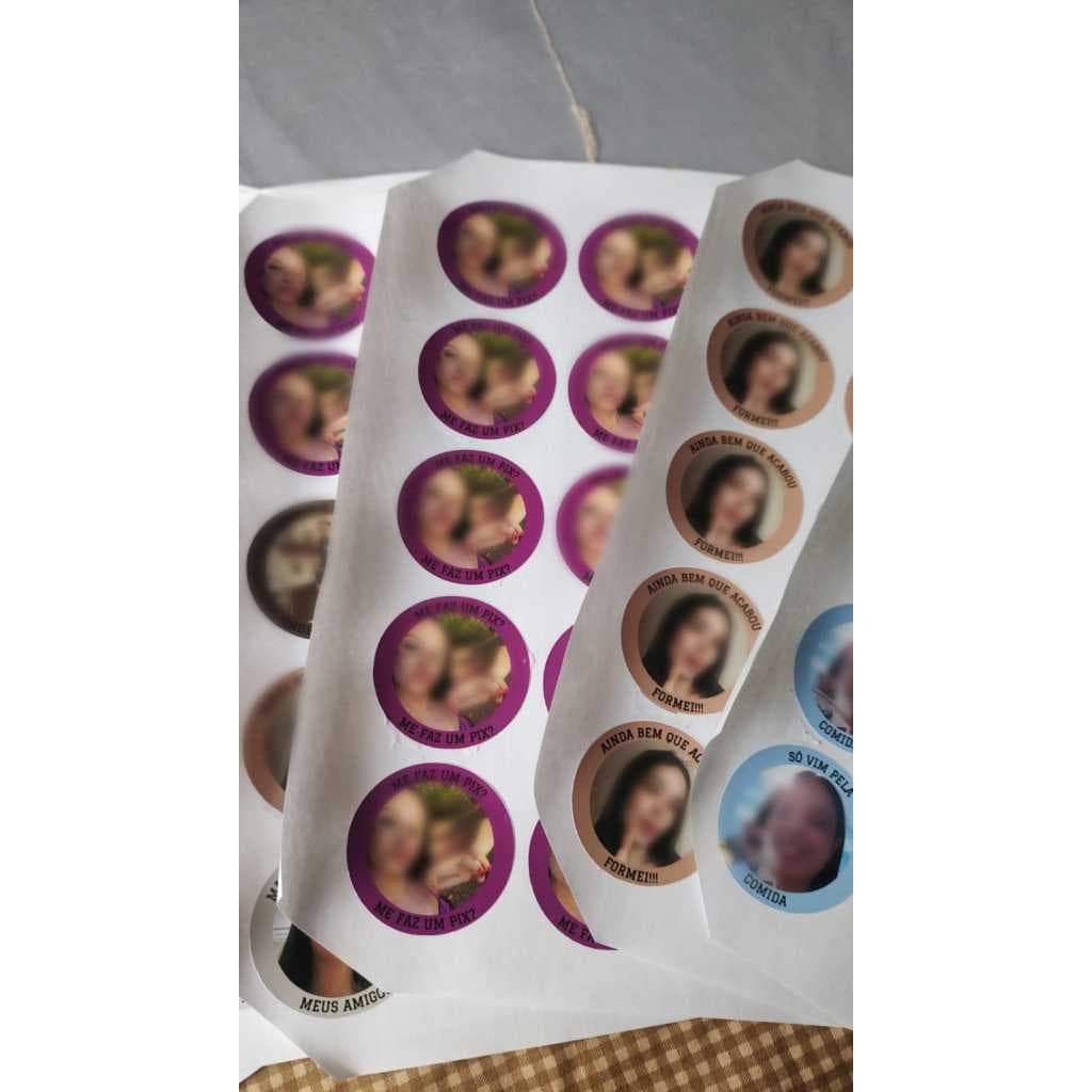 Adesivo de formatura Personalizado 5 cm| Etiqueta com foto e frase| Adesivo formatura| Festa de formatura| 15 adesivos