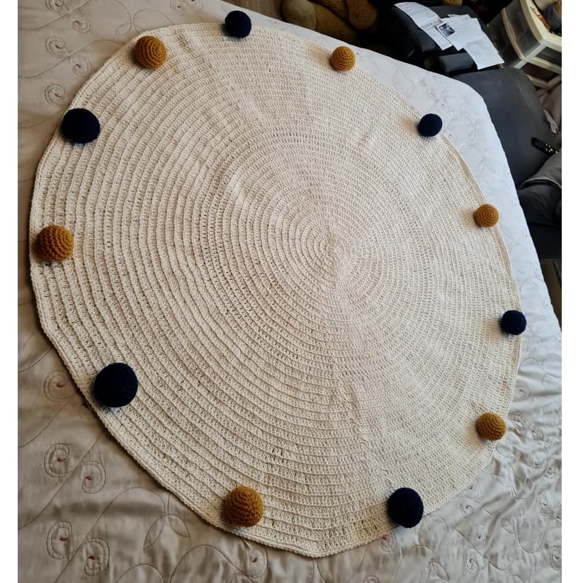 Tapete redondo em Crochê/ Tapete infantil/ Tapete quarto/ Tapete sala/ Tapete decorativo em crochê