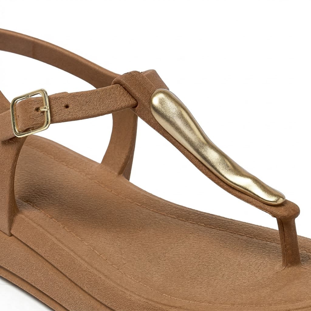 Sandália Feminina Flatform Plataforma Detalhe Metalizado Fivela Ajustável Leve Macia Casual