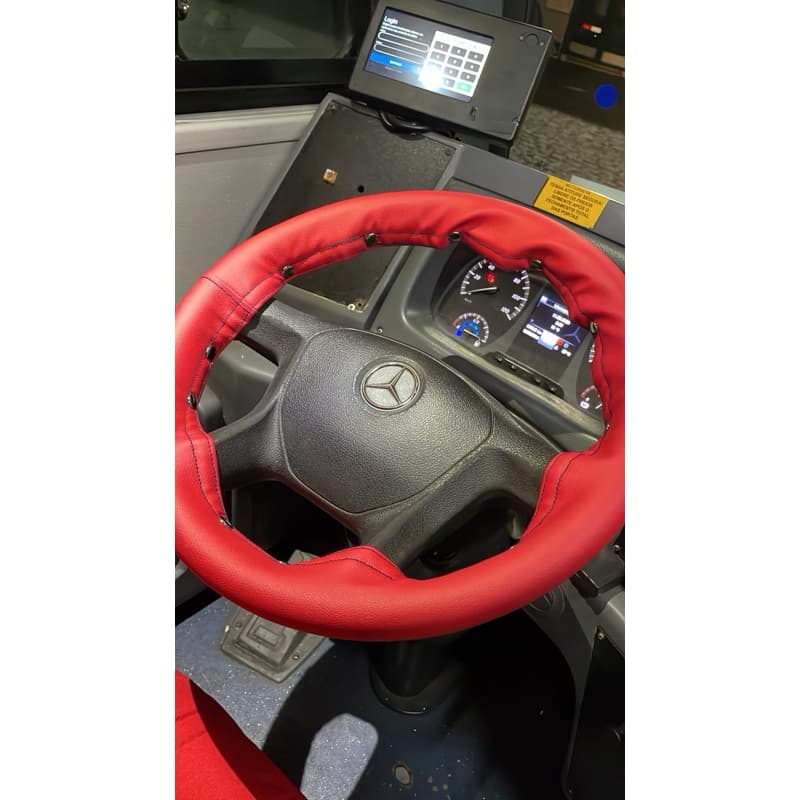 Capa de Volante Vermelha Lisa para ônibus ou caminhão