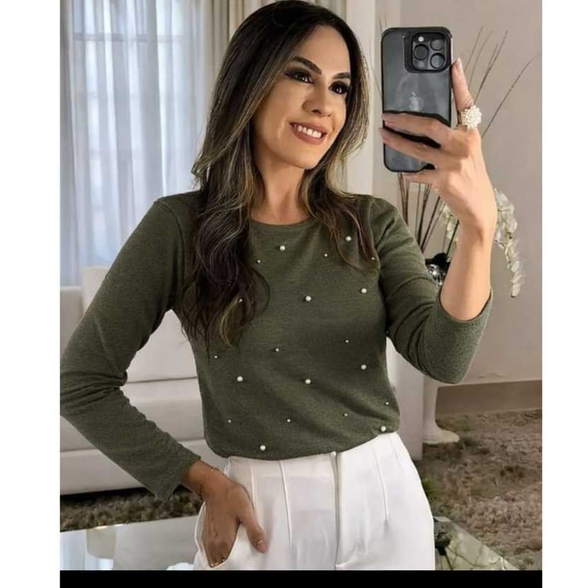 Blusa de frio feminina manga longa lanzinha com aplique de pérolas moda blogueira outono  e inverno Varias cores
