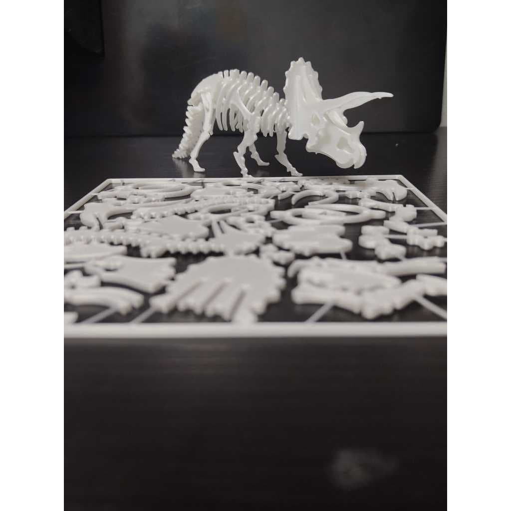 Quebra-Cabeça 3D Dinossauro Triceratops para Montar