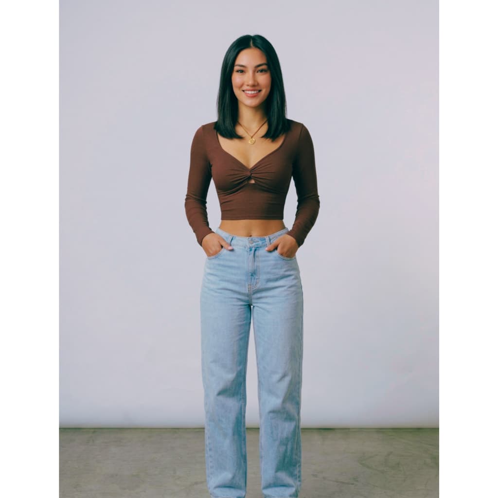 Blusinha Cropped Manga Longa Decote Quadrado Nó Frontal Longo