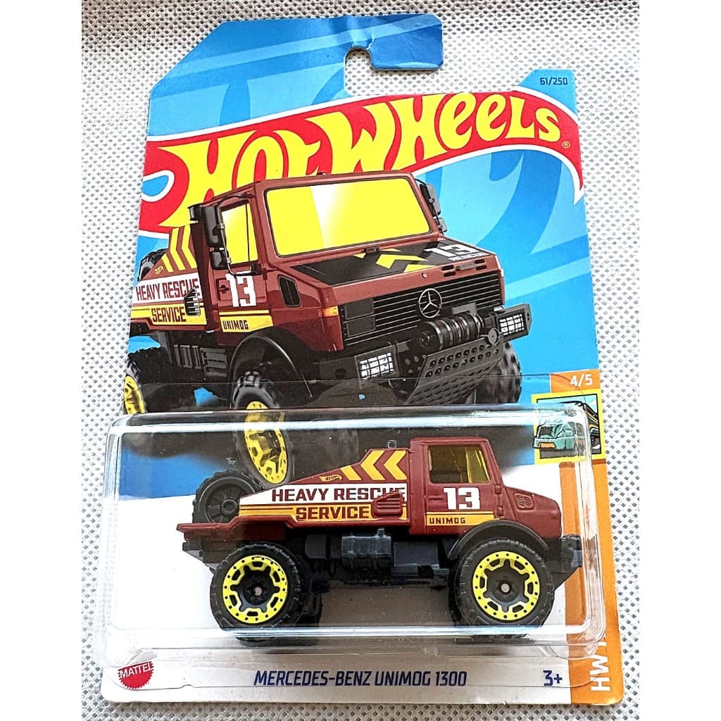 Carrinho Hot Wheels MERCEDES-BENZ UNIMOG 1300 (Código HKH26) - Coleção 2023 - VERIFIQUE DESCRIÇÃO