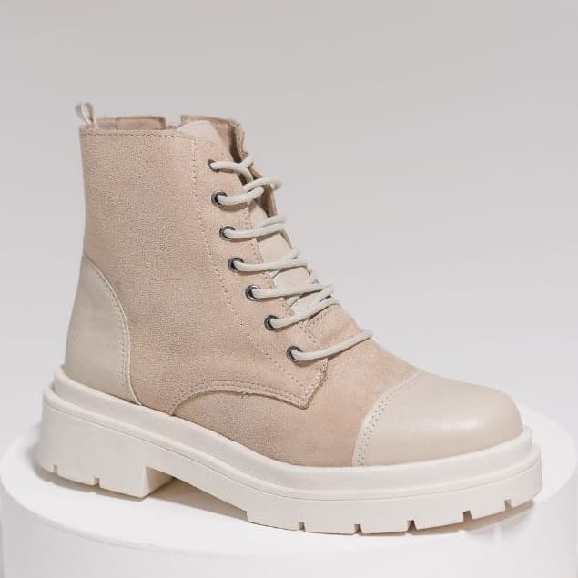 Bota Coturno Feminina Tratorada Cano Curto Estilosa Moderna Leve Confortável Resistente Versátil