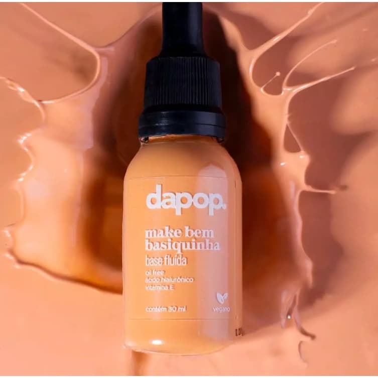 Base Fluida Vegana com Cobertura Leve e Natural