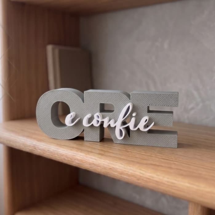 Letreiro Decorativo Ore E Confie Relevo em Impressão 3D Para Decoração Motivação Dia a Dia Linda Quarto Sala