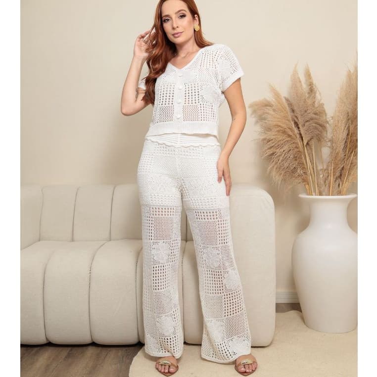 Conjunto Rendado Floral de Tricot Feminino 2 Peças – Calça Wide e Cropped Com Botões