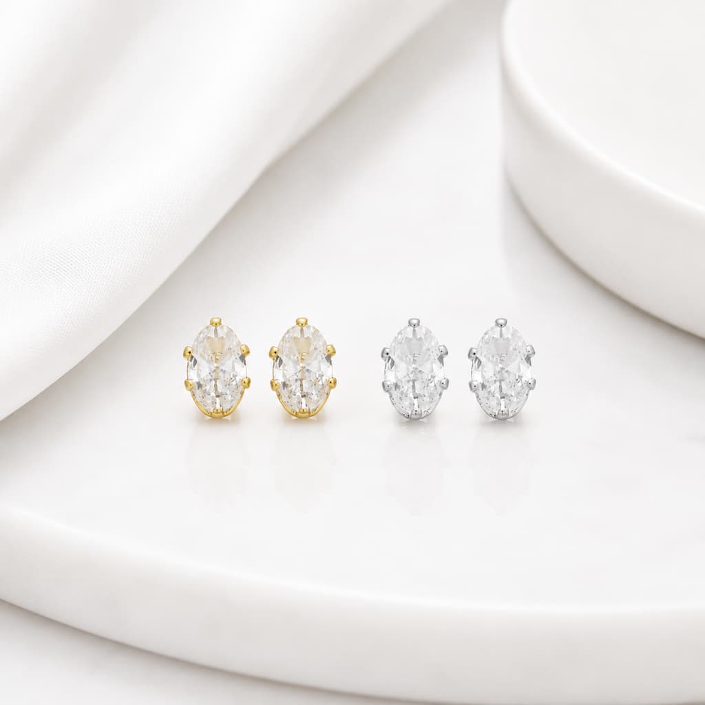 Brinco Oval Zircônia Cristal Banhado a Ouro 18K ou Prata 925 | Semijoia Premium Hipoalergênica