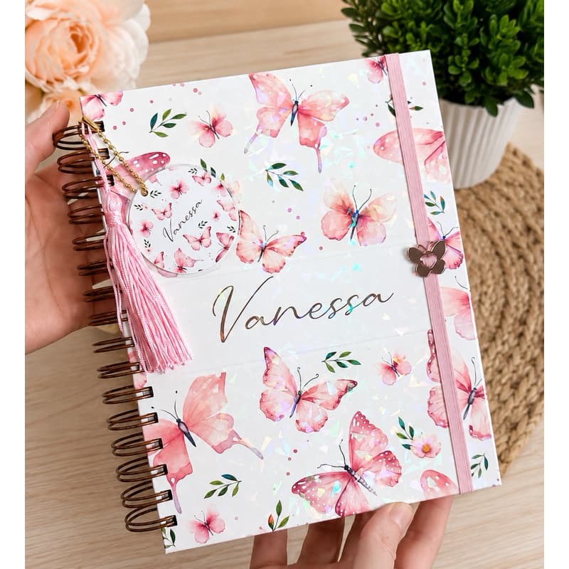 Agenda 2027 Personalizada Luxo 2 Dias por página com Nome Laços e Borboletas Rosa