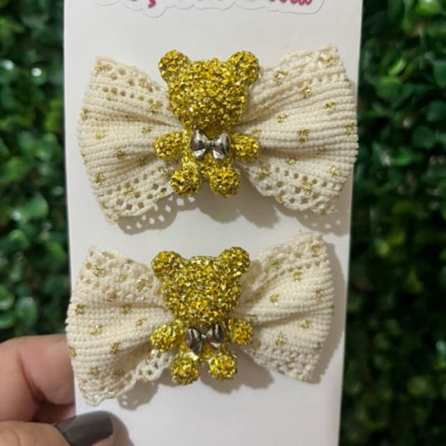 Parzinho Menina Urso Dourado Laço Ursinho Menina Faixinha Bebê Urso