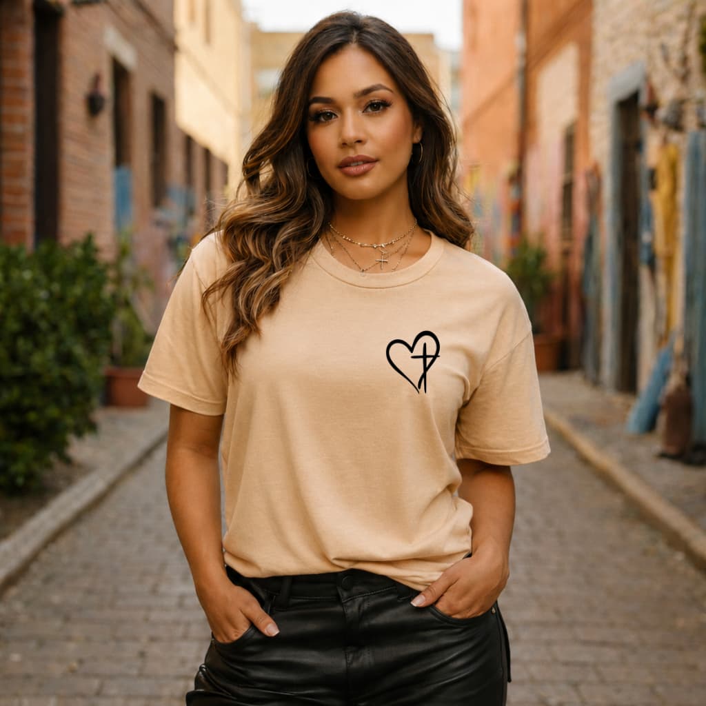 Camiseta Feminina T-Shirt Estampa Coração Estilosa Promoção