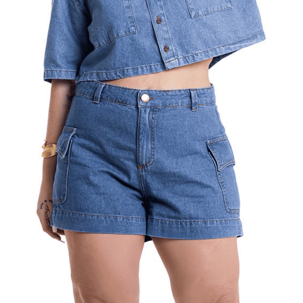 Short Jeans Feminino Moda Plus Size com Bolsos Cargo Cintura Alta Tecido Premium