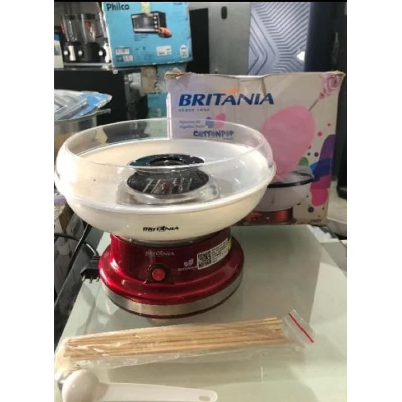 Máquina de algodão doce Britânia 127 volts (faltando uma pecinha) (produtos novos de mostruário  reembalados)